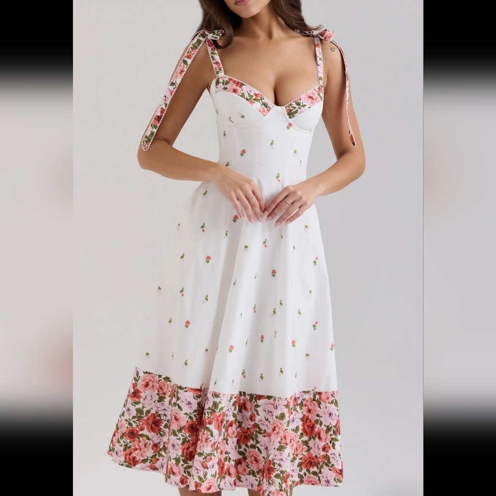 House of CB Emely White Floral Midi Sundress – Size M (Bust D–E)